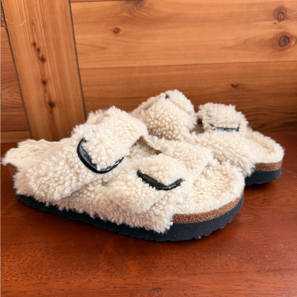 Papillio Cream Shearling Women’s Sandals/Clogs US 9 EU 40